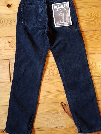 BNWT Navy Wrangler Cords W24