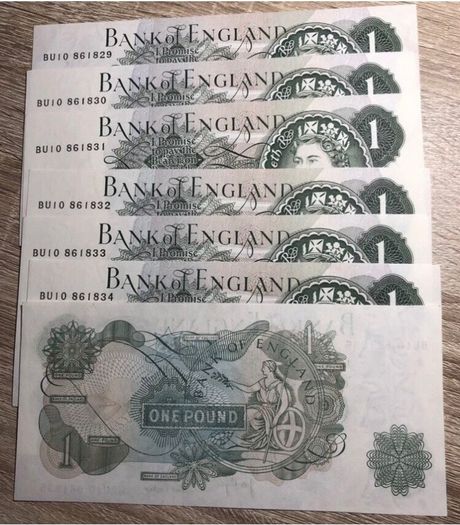 Seven uk one pound notes