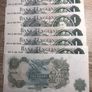 Seven uk one pound notes Image 2