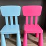 Kids Table & 2 chairs Image 3