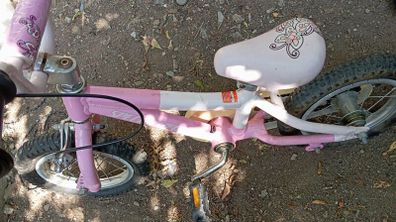 Price drop! Specialized kids girls bike, light alloy frame