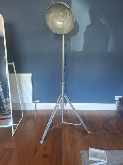 floor lamp