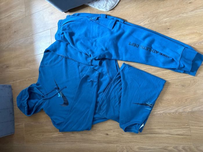 mens nike tracksuit