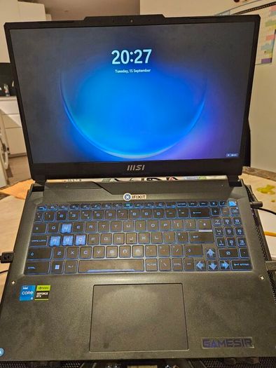 Msi Cyborg 15 Gaming Laptop (rtx 3050 6gb, 16gb Ddr5, 2tb Ssd) + Klim Stand