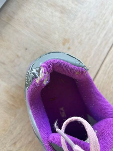 Heelys Size 3