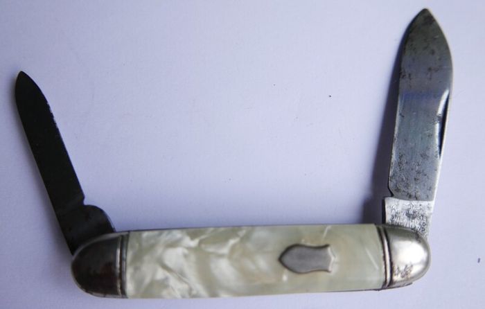 VINTAGE Richards Sheffield England 2 Blade Pocket Knife