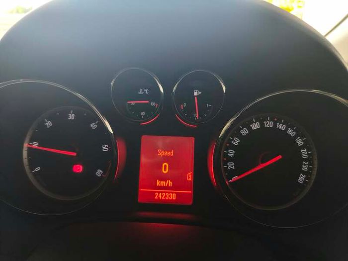2012 Opel Astra