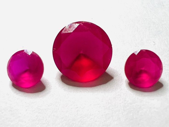 Genuine rubies loose gemstones 3 pieces 3 carats TCW