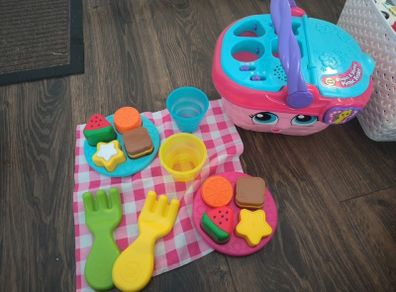 Leapfrog Picnic basket