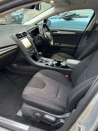 2015 Ford Mondeo