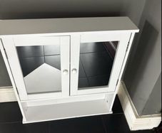 Bathroom cabinet