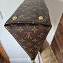 Louis Vuitton Monogram and Noir Leather V Tote MM(NFID chip) Image 8