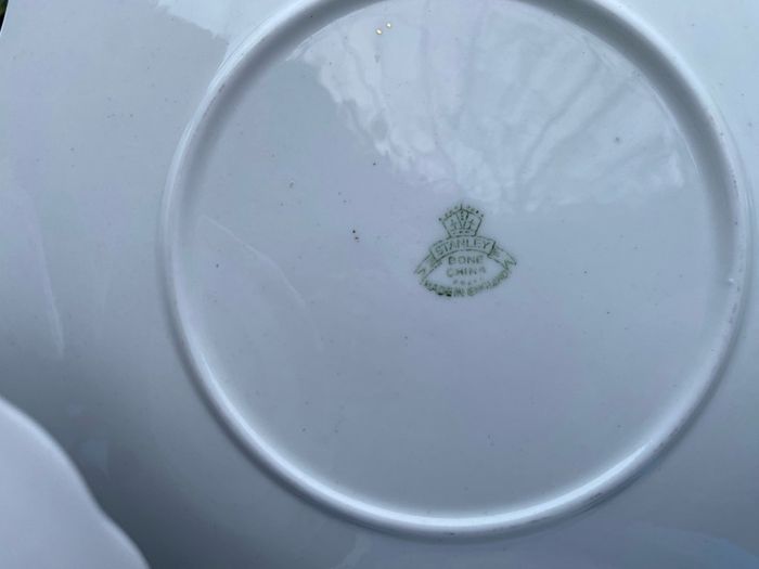 Six mismatched pretty plates/dishes