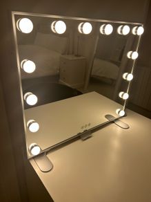 vanity mirror