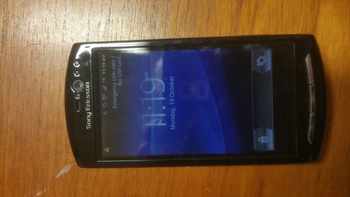 Sony Xperia Neo V midnight blue phone