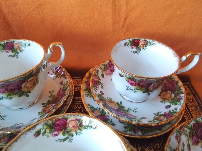 Four Good Royal Albert "Old Country Roses" Trio's