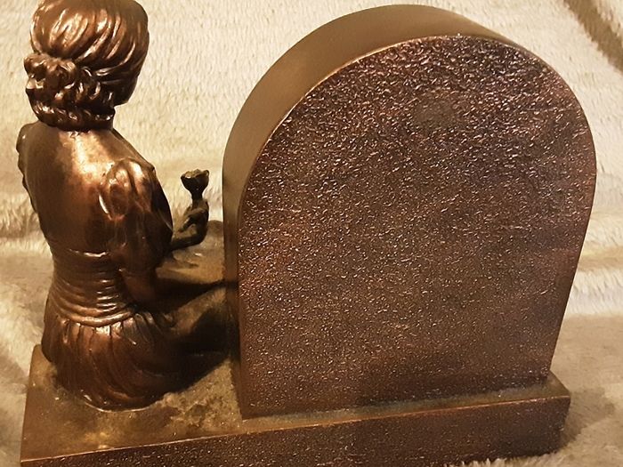Nice vintage style clock (4c )