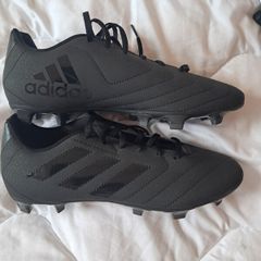 NEW   Adidas Football Boots