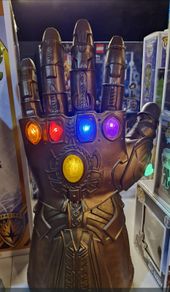 Thanos infinity gauntlet