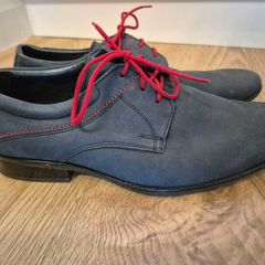 Navy shoes, size uk4