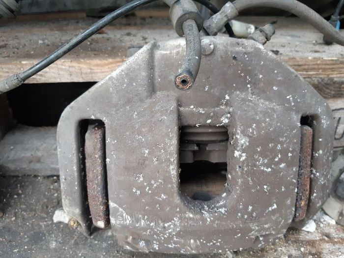 brake caliper bmw 5 series e60