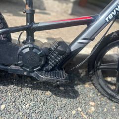 Revvi 16 electric bike