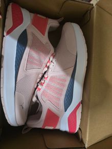 Girls shoes