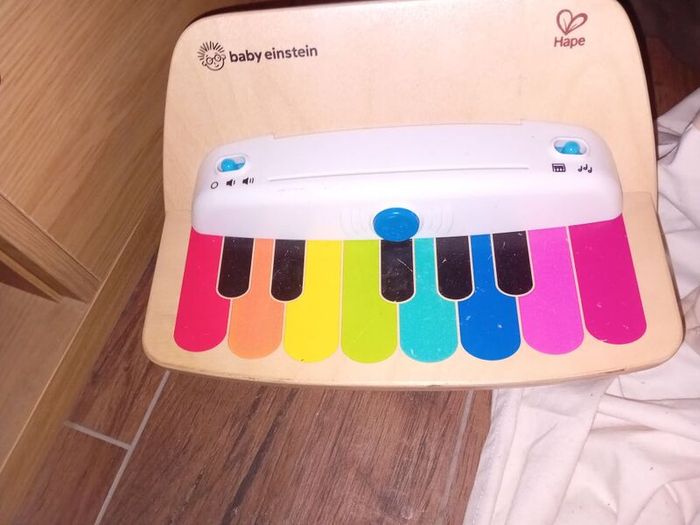 kids piano einstein
