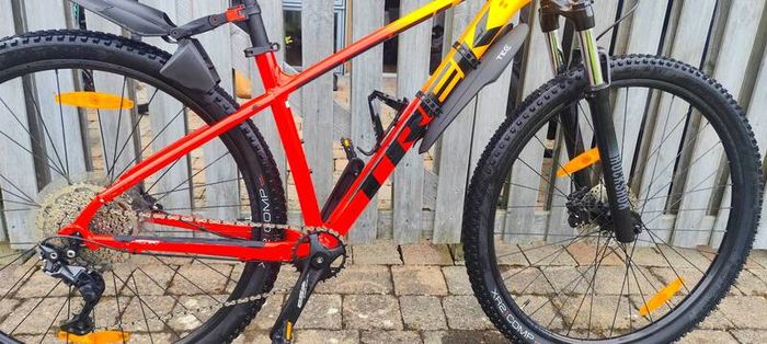 Trek Marlin 7 Mountain Bike