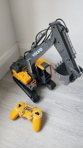 Volvo Remote Control Excavator Ref: