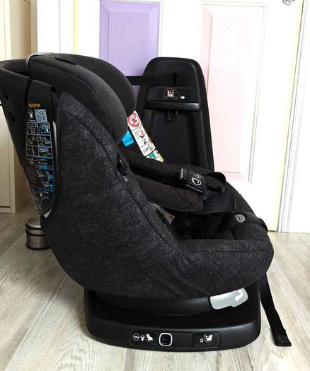 MaxiCosi AxissFix Air car seat