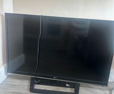 LG 42 inch TV with Stand