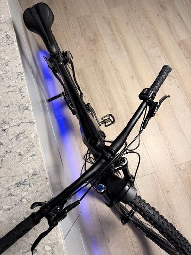 GIANT Fathom E+ 2 PRO Electric Hardtail Bike