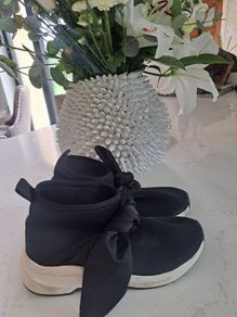 Girls zara black bow boots 32 uk13
