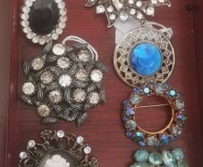 brooches