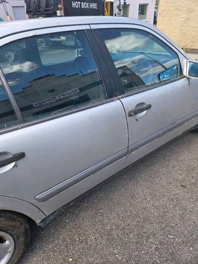1997 Mercedes E200