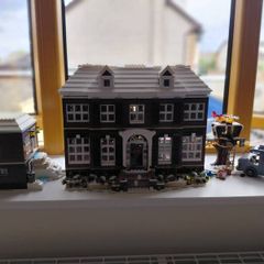 Lego Home Alone house 21330