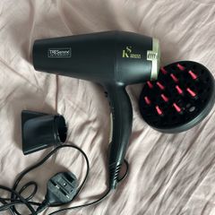 Tressemme hair dryer