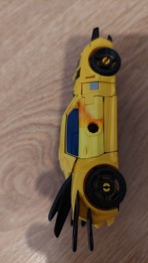 Transformer / toy / bumblebee