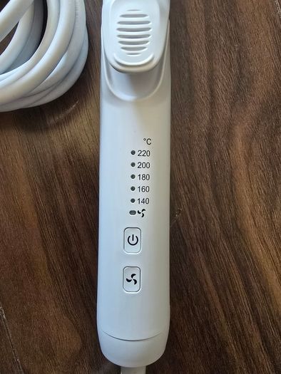 Bondi Boost hair straighteners