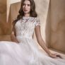 Brand New Wedding dress, Size 8, MODECA Image 5