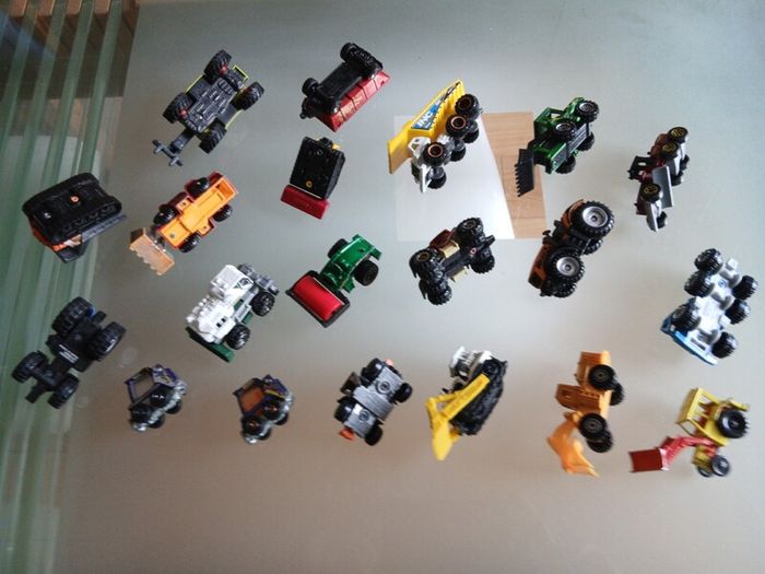 20 Construction And Farm Toy Cars