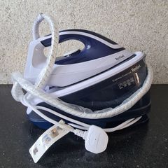 Tefal Express Essential Steam Generator Iron