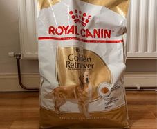 Royal Canin Golden Retriever 12kg bag opened