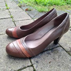 Clarks brown high heel shoes UK6.5/EU40