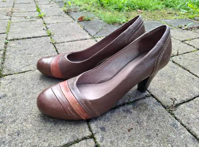 Clarks brown high heel shoes UK6.5/EU40