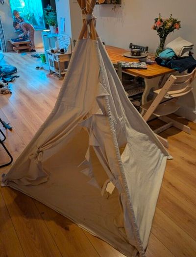 Indoor teepee for kids