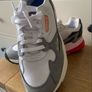 trainers adidas falcon 7.5 trainers Image 4