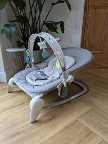 Chicco bouncer /rocker