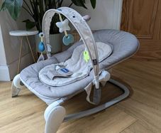 Chicco bouncer /rocker
